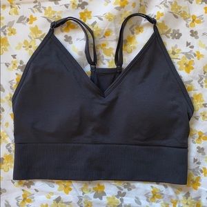 PINK SEAMLESS SPORTS BRA NWOT